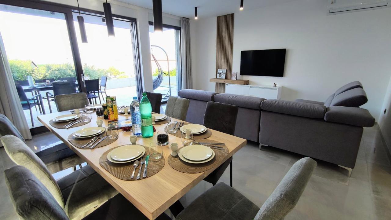 Villa Leola Ližnjan Екстериор снимка